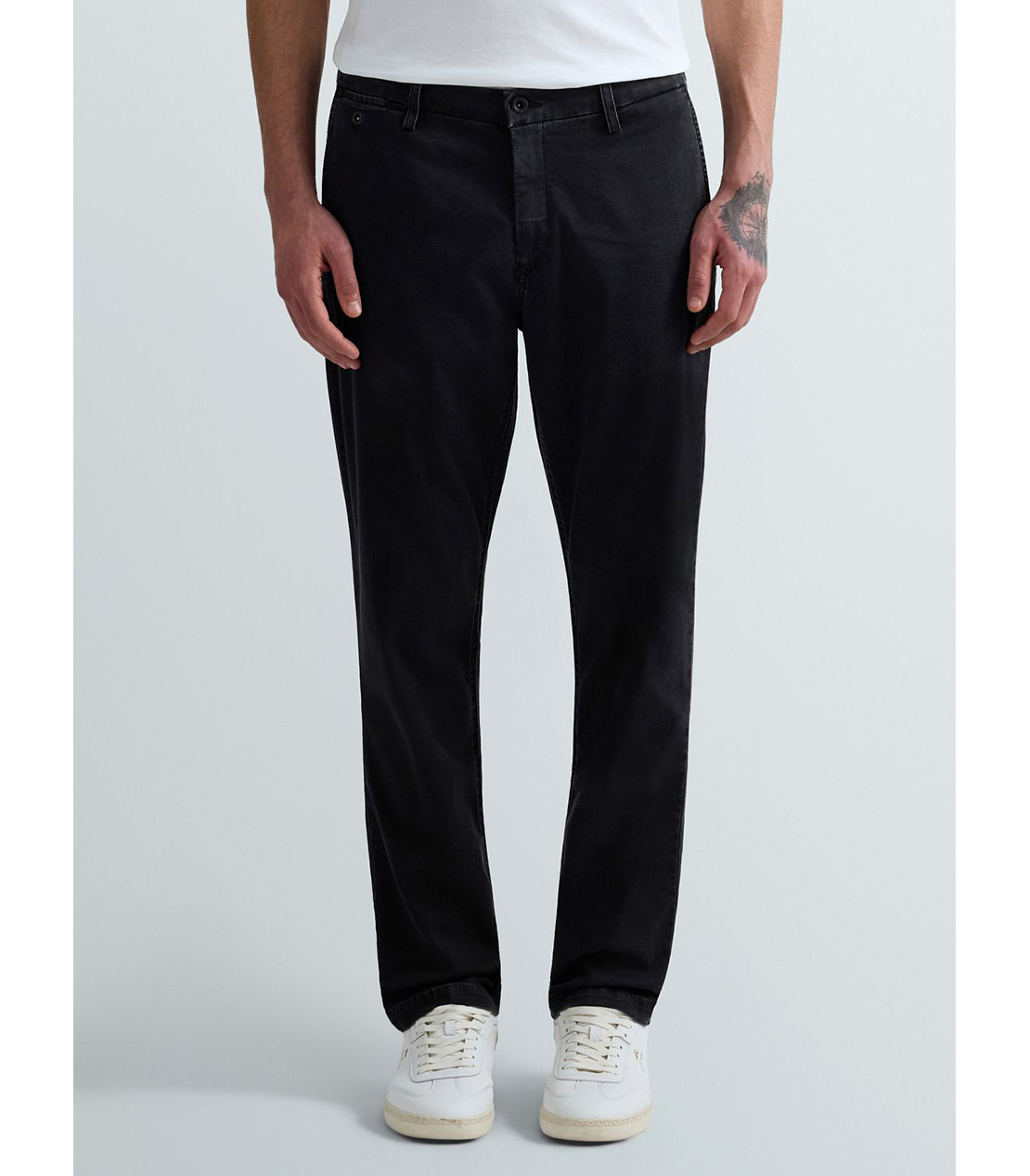 レギュラースリムBENNI Touch ブラックデニム